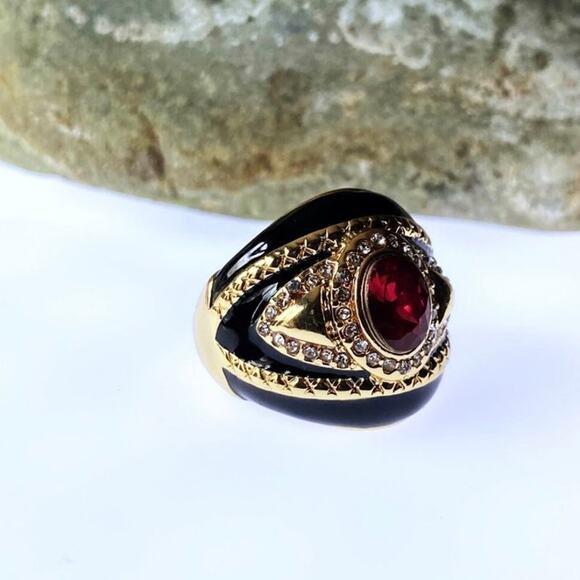 NEW Heirloom Collection Ruby & Rhinestone Statement Ring - Picture 6 of 16